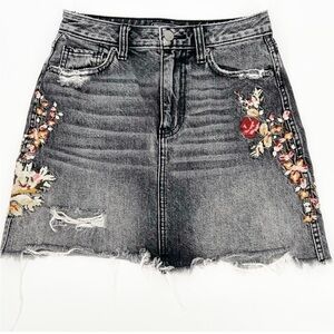 ABERCROMBIE‎ & FITCH | Distressed Black Denim Mini Skirt with Embroidery